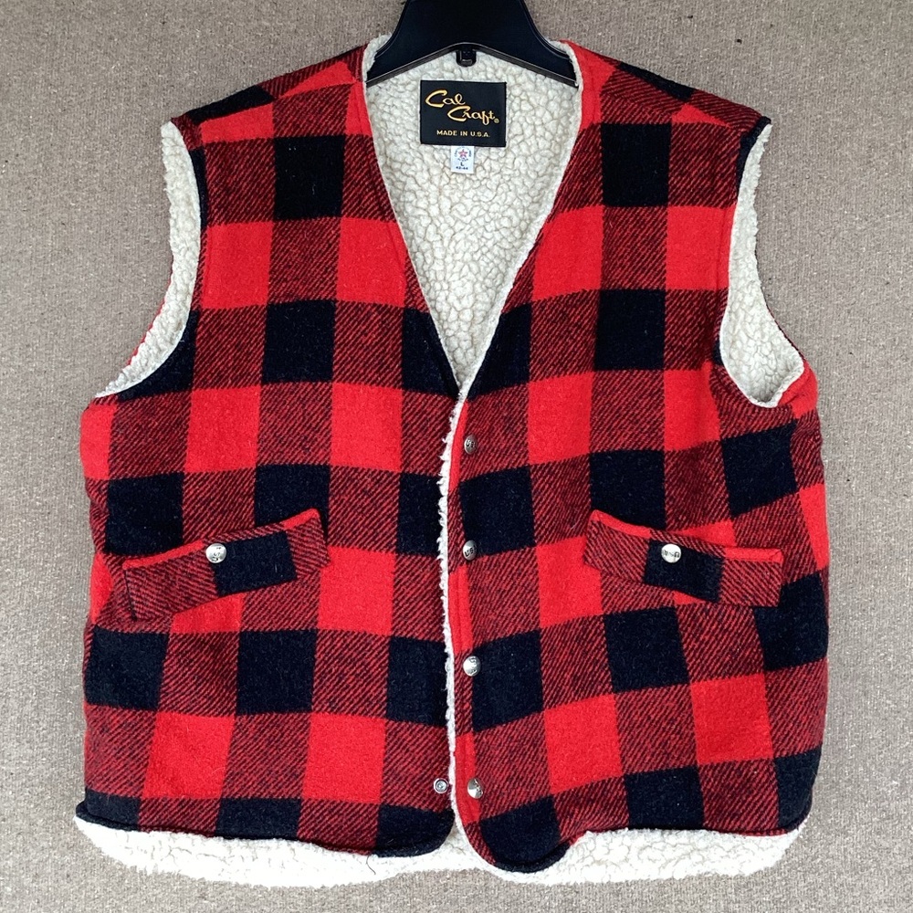 Vintage Cal Craft Red and Black Plaid Fleece Lined Vest Made in USA Lumberjack